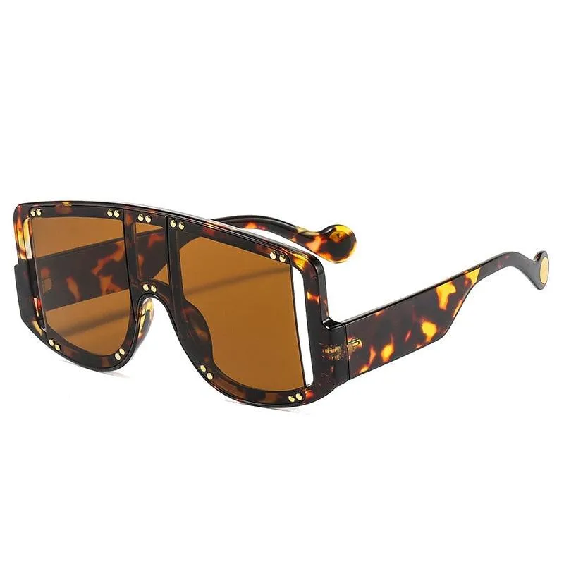 Celeste Retro Square Sunglasses