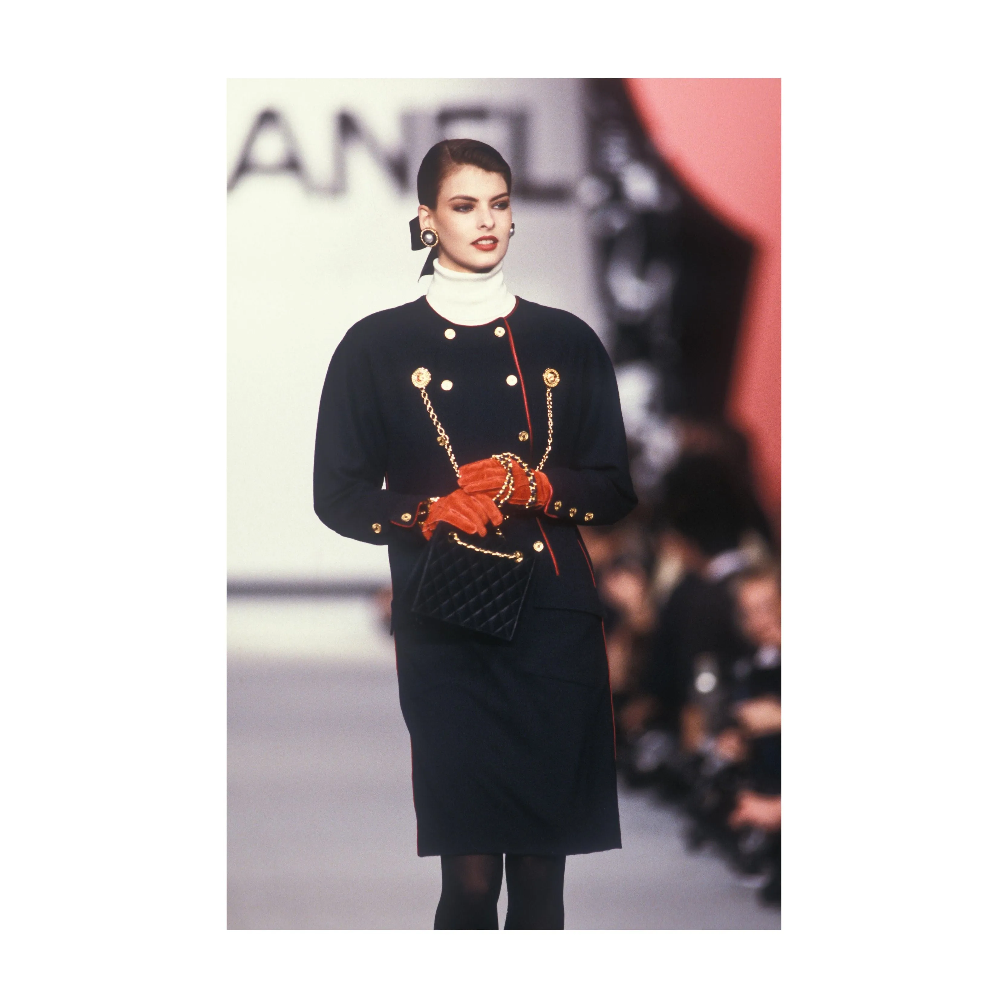 CHANEL Chanel Vintage Brooch with Chain