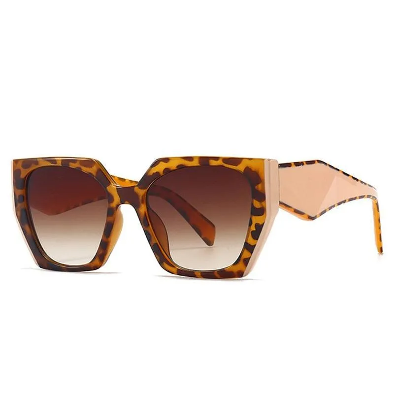 Claudia Retro Geometric Sunglasses