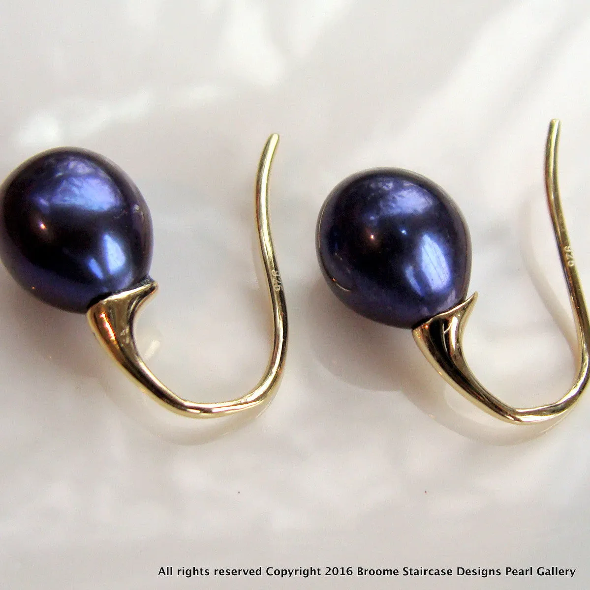 Cultured Freshwater Black Pearl Earrings Gold