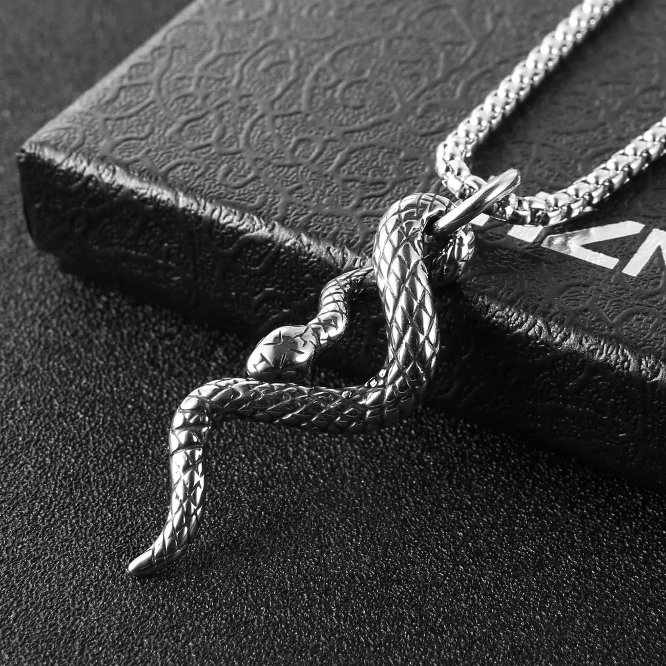HZMAN Gothic Jewelry Men's Stainless Steel Animal Snake Pendant Chain Necklace